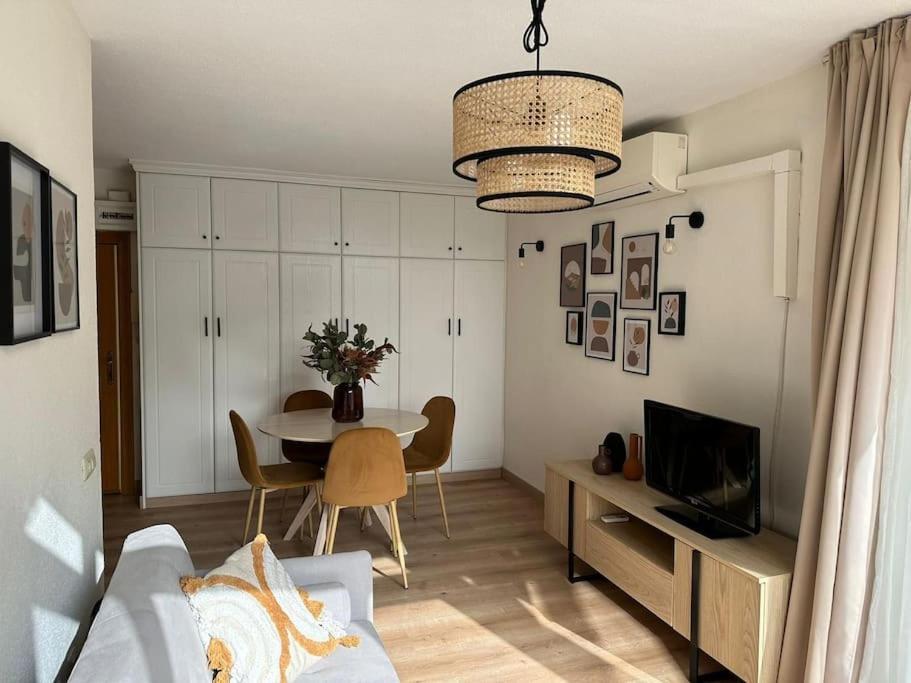 Apartamento Maralva Playa De Levante Benidorm Bagian luar foto