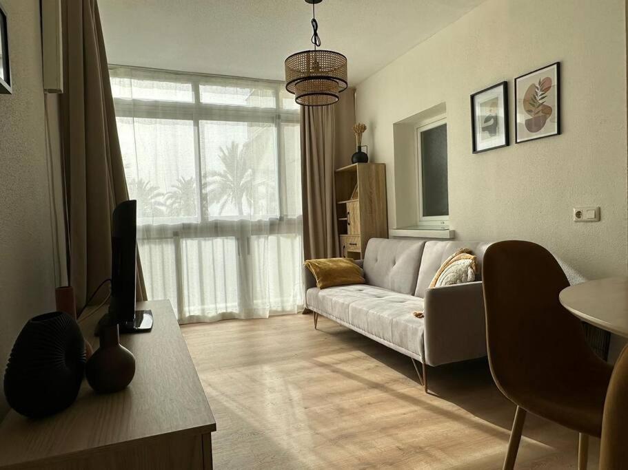 Apartamento Maralva Playa De Levante Benidorm Bagian luar foto
