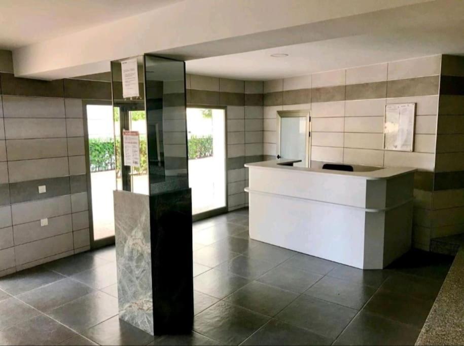 Apartamento Maralva Playa De Levante Benidorm Bagian luar foto